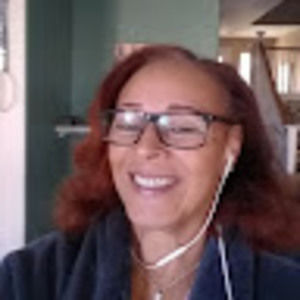 Meet your Posher, Lenora